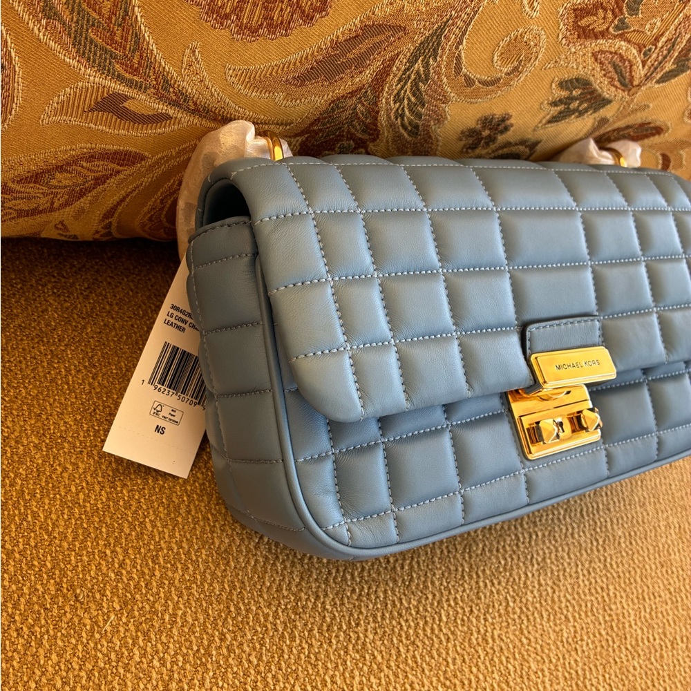 🩵 Michael Kors Tribeca Large Quilted Blue Crossbody Bag - Picture 5 of 17